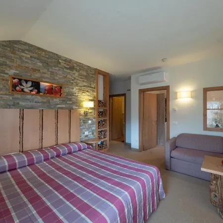 Casez Hotel 4*