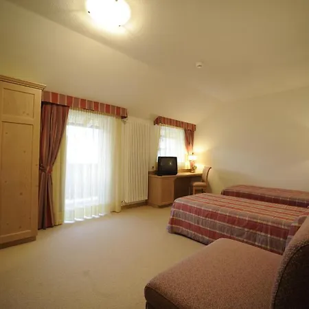Casez Hotel 4*