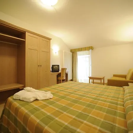 Casez 4* San Zeno (Colognola ai Colli)