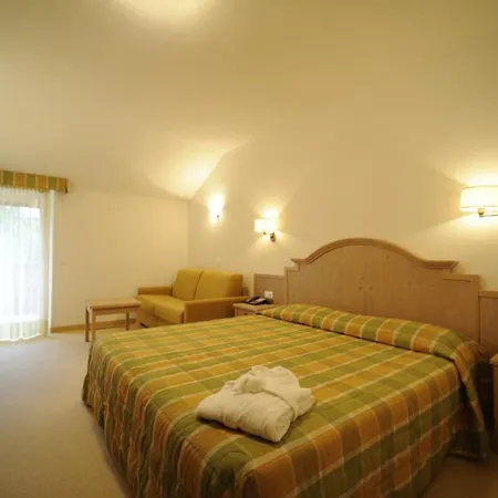 Casez Hotel 4*
